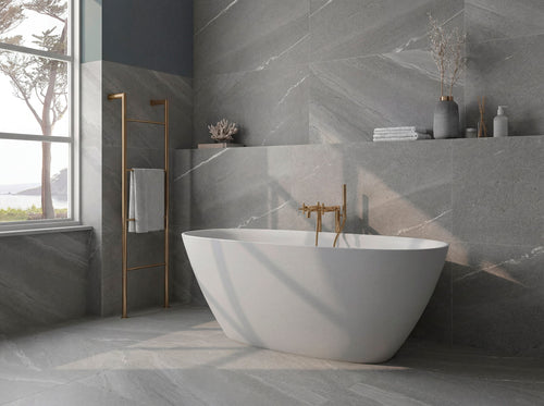 April Graphite – 60 × 120 cm – Raumansicht